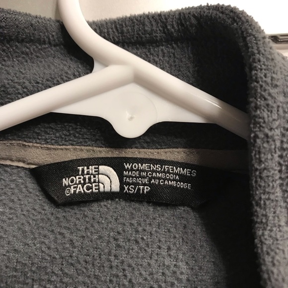 The North Face Women’s Pullover - Picture 5 of 8